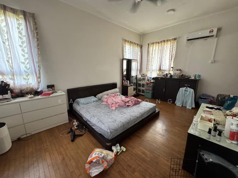 Semi-Detached House for Sale in Taman Aman Sari (Bandar Kinrara) - Kayden Bong - Bedroom - PropertyGuru.com.my