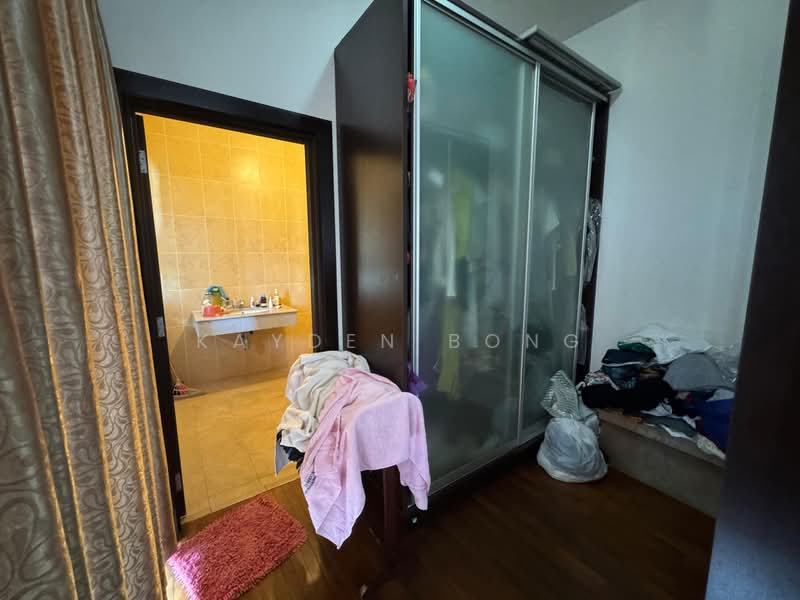 Semi-Detached House for Sale in Taman Aman Sari (Bandar Kinrara) - Kayden Bong - Bathroom - PropertyGuru.com.my