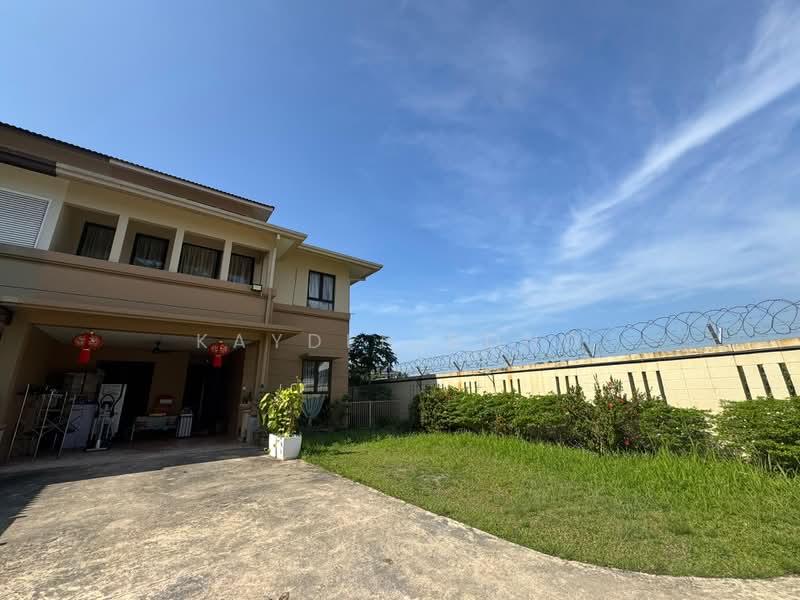 Semi-Detached House for Sale in Taman Aman Sari (Bandar Kinrara) - Kayden Bong - Exterior - PropertyGuru.com.my