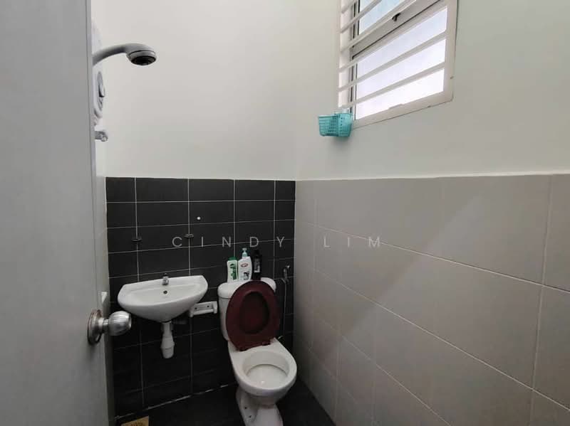 2-storey Terraced House for Sale in Setia Tropika (Johor Bahru) - Cindy Lim - Bathroom - PropertyGuru.com.my