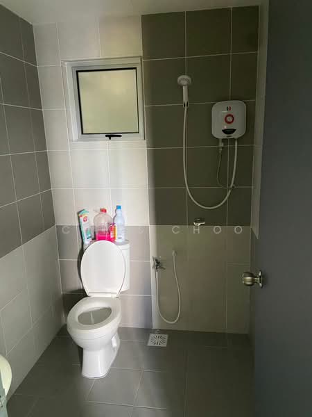 Pangsapuri untuk Disewa di Residensi Kesuma 1 - Chris Choo - Bathroom - PropertyGuru.com.my