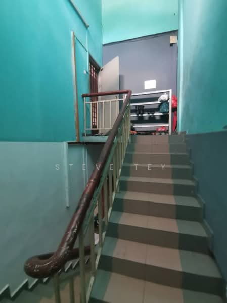 Kedai / Pejabat untuk Dijual di Taman Mawar (Pasir Gudang) - Steve Tey - Corridor - PropertyGuru.com.my