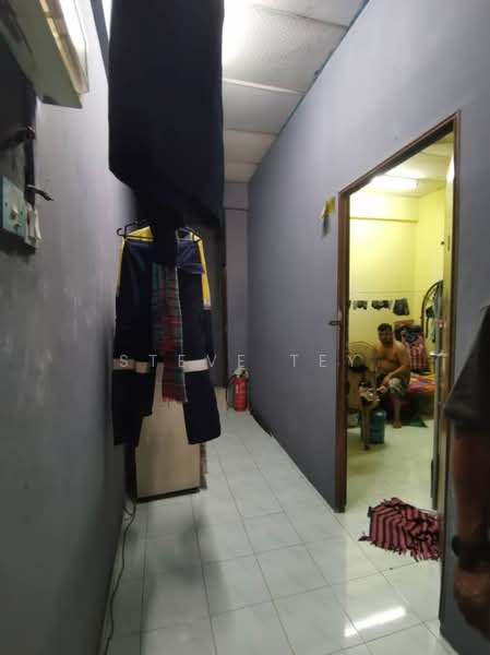 Kedai / Pejabat untuk Dijual di Taman Mawar (Pasir Gudang) - Steve Tey - Corridor - PropertyGuru.com.my