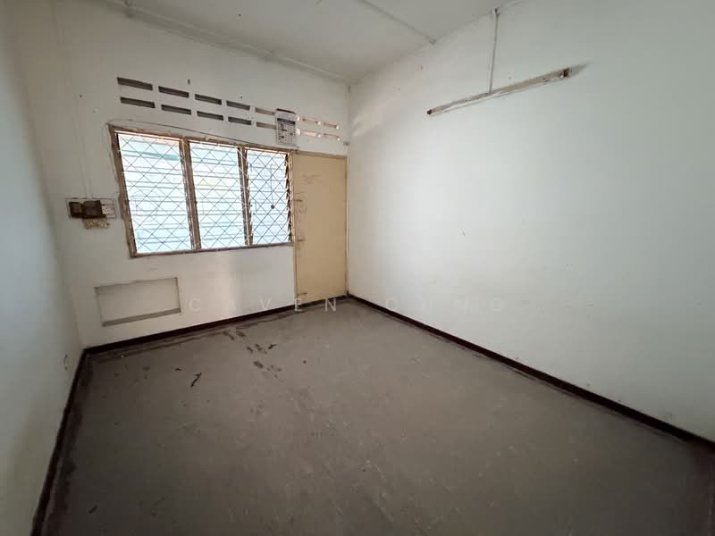 2-storey Terraced House for Sale in Taman Overseas Union (Taman Oug) (Jalan Klang Lama (Old Klang Road)) - Caven Chng - PropertyGuru.com.my