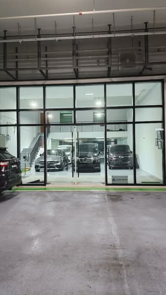 Kedai / Pejabat untuk Dijual di Kota Damansara (Selangor) - Brian Cheong - Car Park - PropertyGuru.com.my