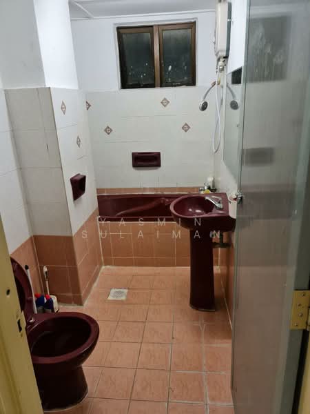 Kondominium untuk Dijual di Vista Komanwel C - Yasmin Sulaiman - Bathroom - PropertyGuru.com.my