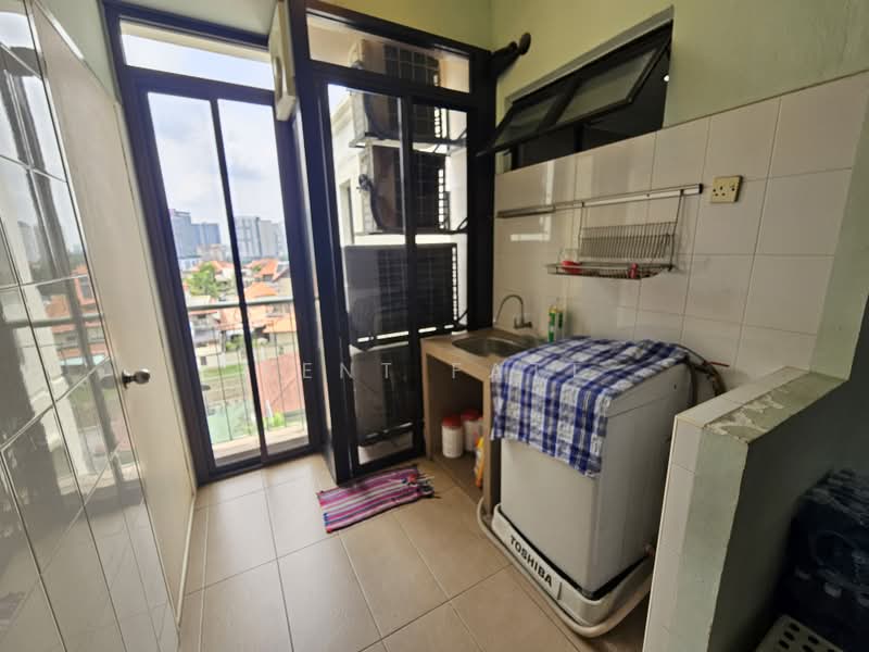 Kondominium untuk Dijual di Vila Banyan - Kent Fatt - Balcony - PropertyGuru.com.my