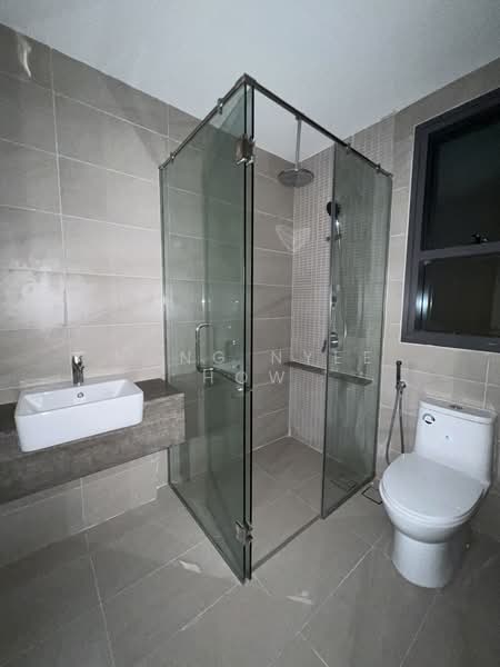 Service Residence for Rent at Edelweiss @ Tropicana Gardens - Vong Nyee How - Bathroom 1 - PropertyGuru.com.my