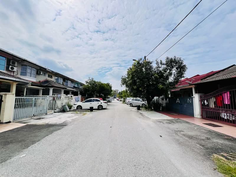 Rumah Teres 1 Tingkat untuk Dijual di Bandar Kinrara Seksyen 1 (Bandar Kinrara) - Yasmin Sulaiman - Exterior - PropertyGuru.com.my
