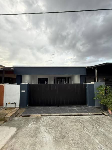 1-storey Terraced House for Sale in Taman Sri Skudai (Skudai) - ZULHILMI . - PropertyGuru.com.my