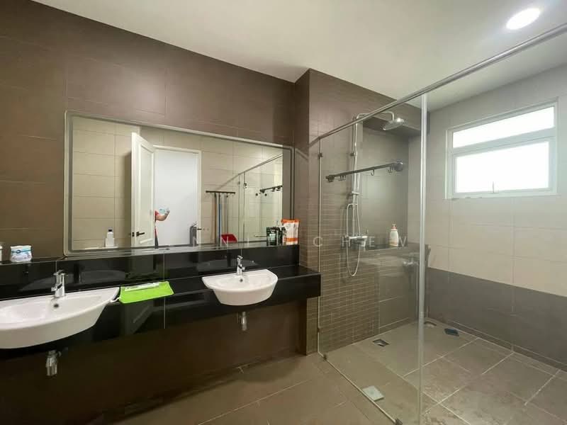 Semi-Detached House for Sale in Ambang Botanic (Klang) - Jennie Chew - Bathroom - PropertyGuru.com.my