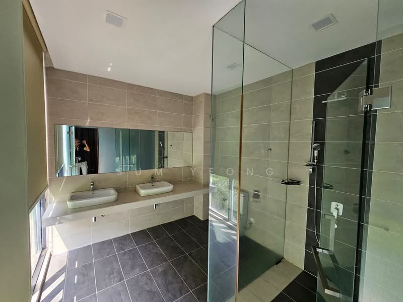 4-storey Terraced House for Sale in Damansara Perdana (Selangor) - Sum Yeong - Bathroom - PropertyGuru.com.my