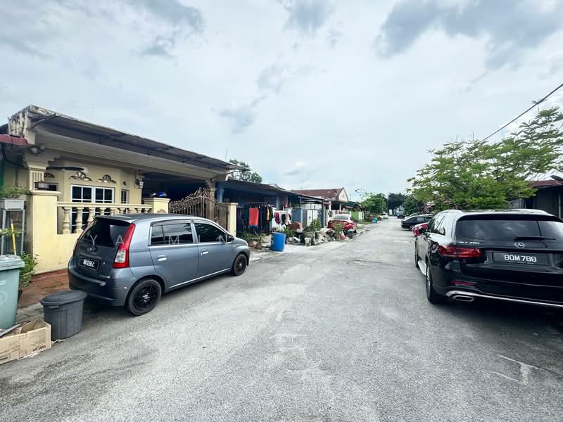 1-storey Terraced House for Sale in Bandar Kinrara Seksyen 1 (Bandar Kinrara) - Yasmin Sulaiman - Exterior - PropertyGuru.com.my