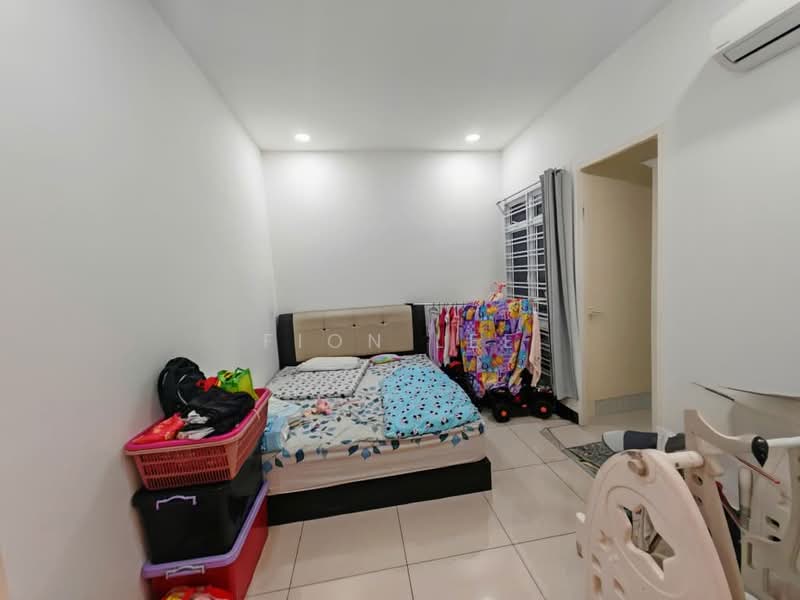 Cluster House for Sale in Setia Tropika (Johor Bahru) - Fion Lee - Bedroom - PropertyGuru.com.my