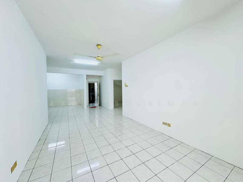 Condominium for Sale at Platinum Hill PV 3 - Yasmin Sulaiman - Living Room - PropertyGuru.com.my