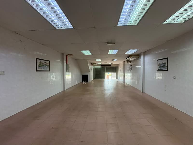 Shop for Rent in Yong Peng (Johor) - Celine Chai - Interior - PropertyGuru.com.my