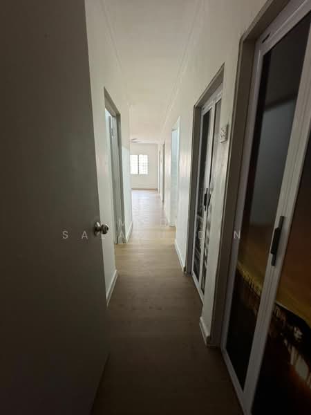 Apartment for Sale at Apartment Idaman - Mudz Salahuddin - Corridor - PropertyGuru.com.my