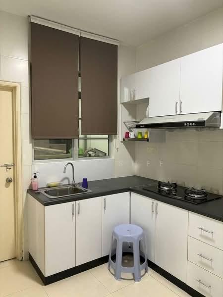Apartment for Rent at D' Larkin Residence - Miss Shee - Kitchen - PropertyGuru.com.my