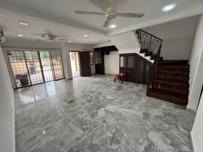 2-storey Terraced House for Sale in Bandar Bukit Puchong (Puchong) - Chong Shun Kae - Living Room - PropertyGuru.com.my