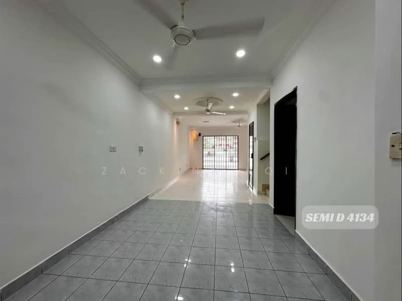 Rumah Teres 2 Tingkat untuk Dijual di Bandar Botanic (Klang) - Zackinn Hoi - Living Room - PropertyGuru.com.my