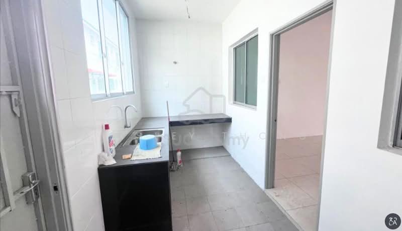 2-storey Terraced House for Sale in Ipoh (Perak) - Ainsley Thong - Kitchen - PropertyGuru.com.my