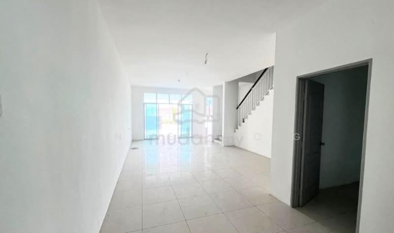 2-storey Terraced House for Sale in Ipoh (Perak) - Ainsley Thong - Living Room - PropertyGuru.com.my