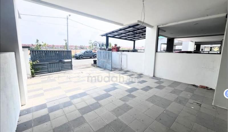 2-storey Terraced House for Sale in Ipoh (Perak) - Ainsley Thong - Exterior - PropertyGuru.com.my