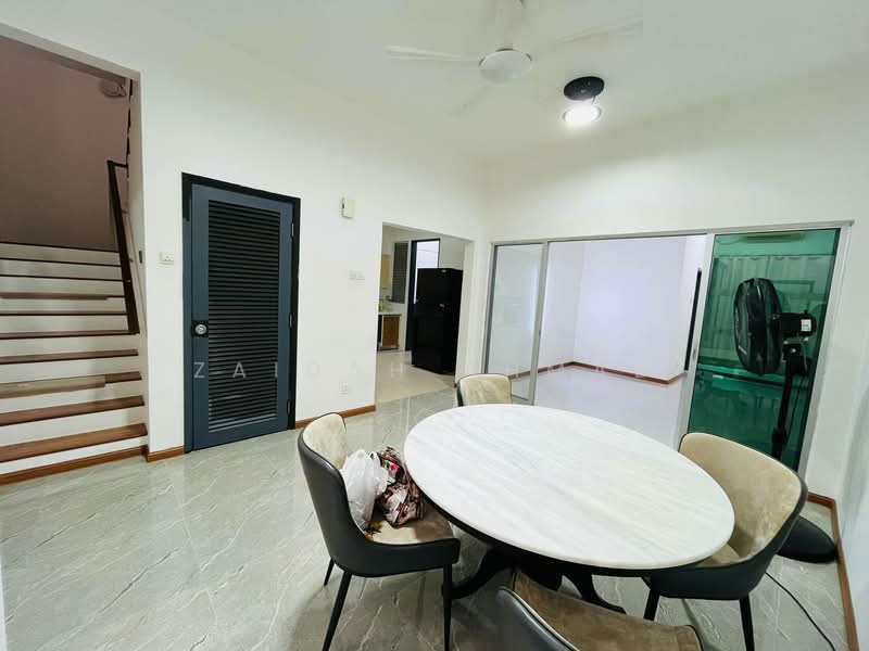 2-storey Terraced House for Rent in Alam Impian (Shah Alam) - Zaidah Ahmad - Living Room - PropertyGuru.com.my