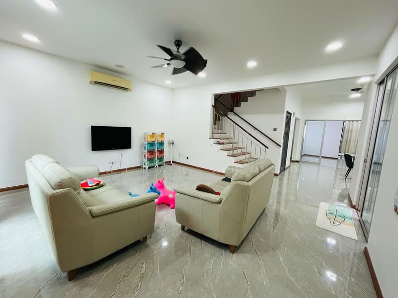 2-storey Terraced House for Rent in Alam Impian (Shah Alam) - Zaidah Ahmad - Living Room - PropertyGuru.com.my
