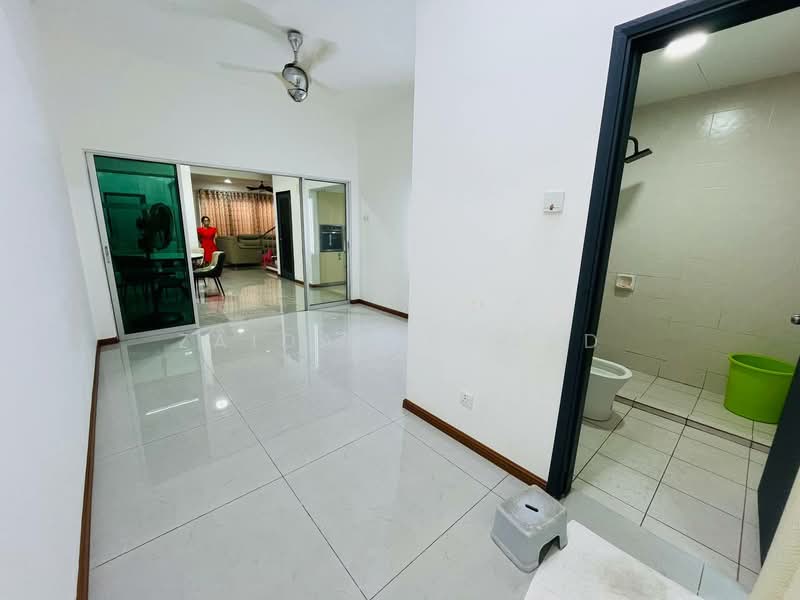 2-storey Terraced House for Rent in Alam Impian (Shah Alam) - Zaidah Ahmad - Living Room - PropertyGuru.com.my