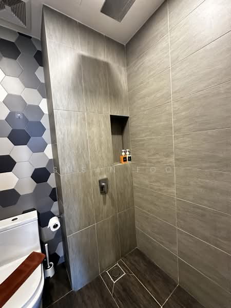Servis Apartment untuk Disewa di Ceylonz Suites - Susan Foo - Bathroom - PropertyGuru.com.my