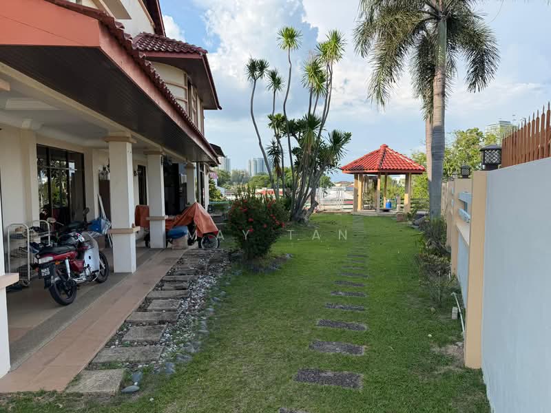 Rumah Berkembar untuk Dijual di Gelugor (Penang) - May Tan - Exterior - PropertyGuru.com.my