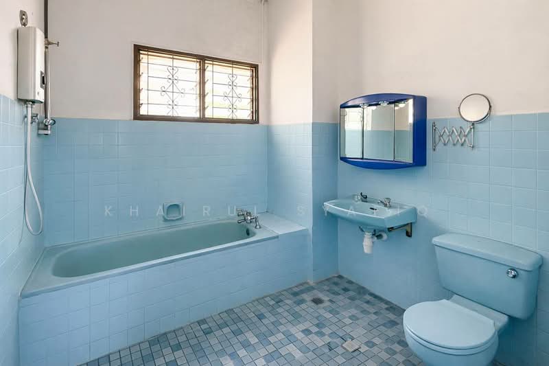 Rumah Berkembar untuk Dijual di Taman Tun Dr Ismail (Kuala Lumpur) - Khairul Syafiq - Bathroom - PropertyGuru.com.my