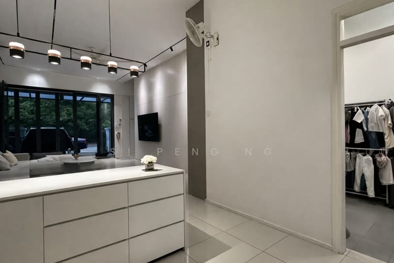 3-storey Terraced House for Sale in Taman Bukit Serdang (Seri Kembangan) - Si Peng Ng - Living Room - PropertyGuru.com.my