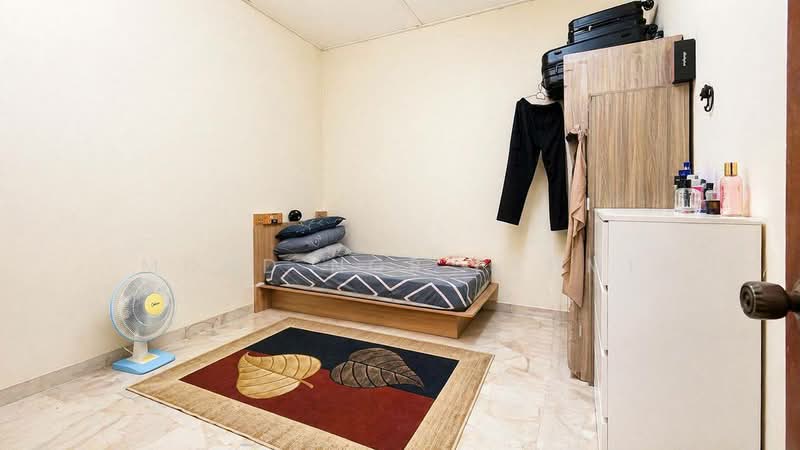 1-storey Terraced House for Sale in Kelana Jaya (Petaling Jaya) - Mohd Nor Fahmi - Bedroom - PropertyGuru.com.my