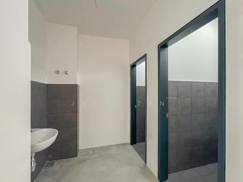 Kedai / Pejabat untuk Disewa di Bandar Serenia (Dengkil) - Jason Tan - Interior - PropertyGuru.com.my