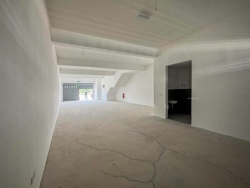 Kedai / Pejabat untuk Disewa di Bandar Serenia (Dengkil) - Jason Tan - Interior - PropertyGuru.com.my
