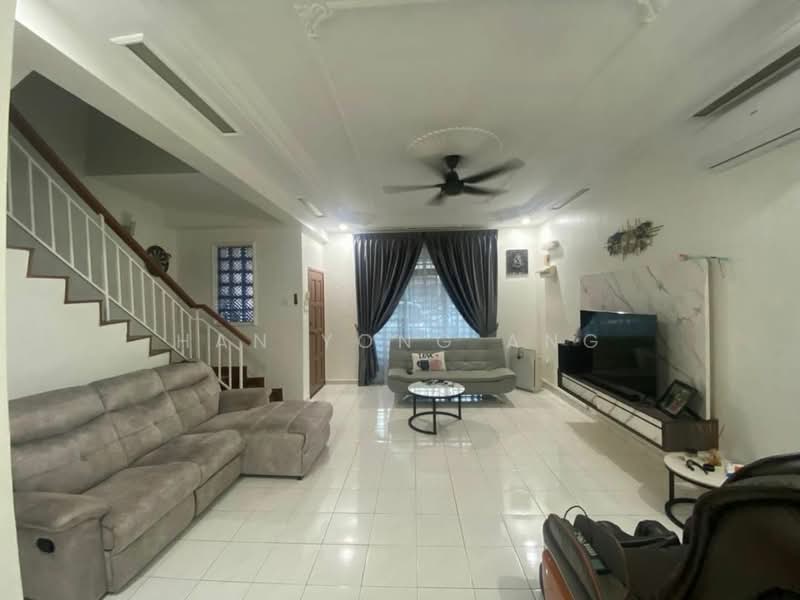 2-storey Terraced House for Sale in Johor Bahru (Johor) - Han Yong Ang - Living Room - PropertyGuru.com.my