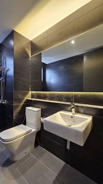 Servis Apartment untuk Disewa di NOVUM - Christopher Wong - Bathroom - PropertyGuru.com.my