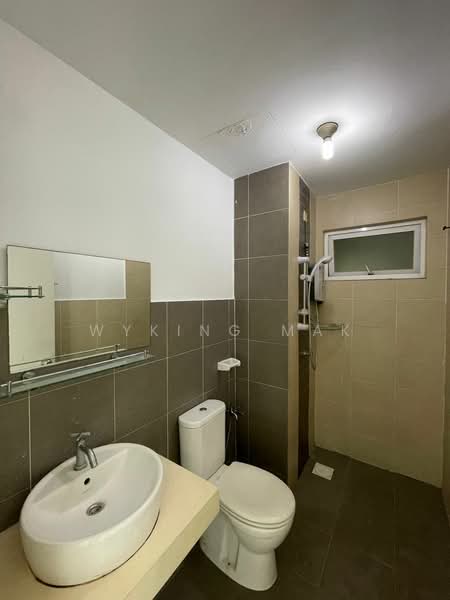 Kondominium untuk Dijual di First Residence (Residensi Unggul) - Wyking Mak - Bathroom - PropertyGuru.com.my