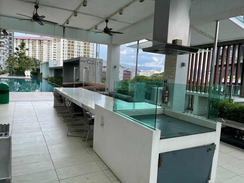 Kondominium untuk Dijual di First Residence (Residensi Unggul) - Wyking Mak - Exterior - PropertyGuru.com.my
