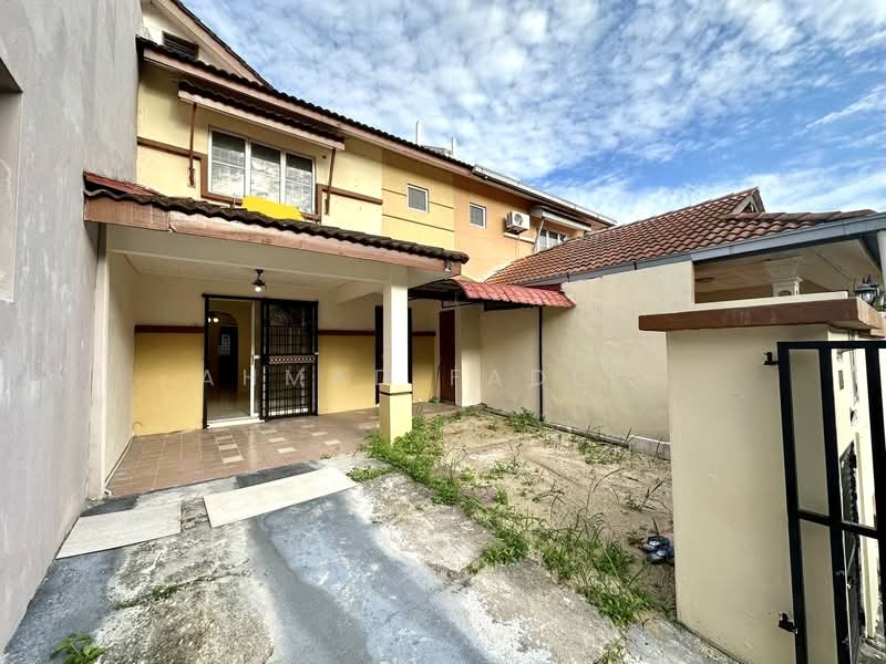 2-storey Terraced House for Sale in Nilai (Negeri Sembilan) - Ahmad Fadlee - PropertyGuru.com.my