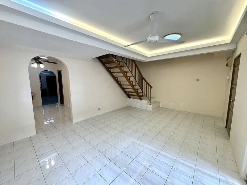 2-storey Terraced House for Sale in Nilai (Negeri Sembilan) - Ahmad Fadlee - PropertyGuru.com.my