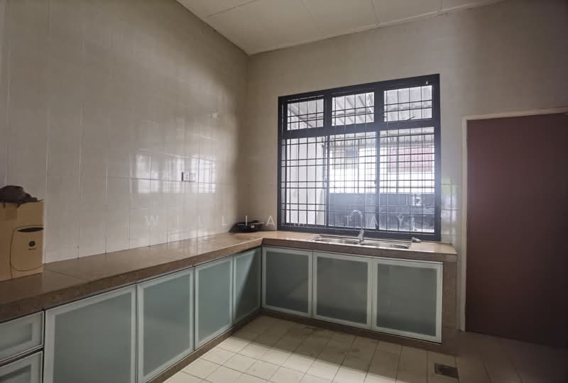 2-storey Terraced House for Sale in Taman Pelangi Indah (Ulu Tiram) - William Tay - Kitchen - PropertyGuru.com.my