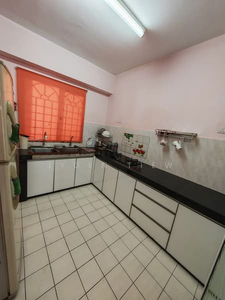 Pangsapuri untuk Disewa di Sri Ria Apartments - Jyden Tiew - Kitchen - PropertyGuru.com.my