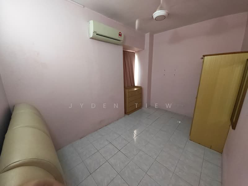 Pangsapuri untuk Disewa di Sri Ria Apartments - Jyden Tiew - PropertyGuru.com.my