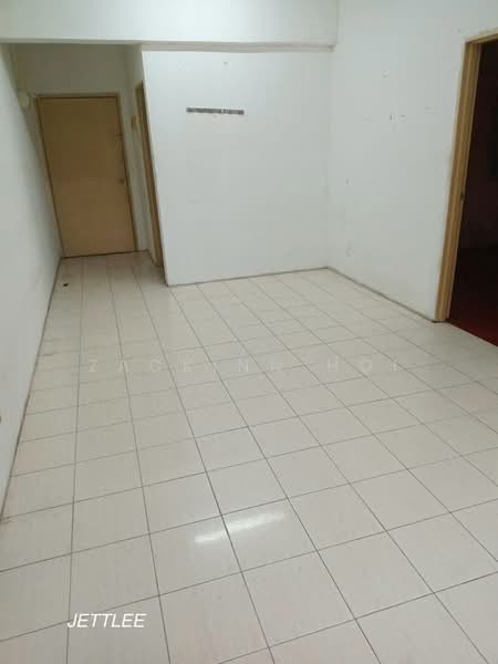 Apartment for Rent at Pangsapuri Perdana Villa - Zackinn Hoi - Interior - PropertyGuru.com.my