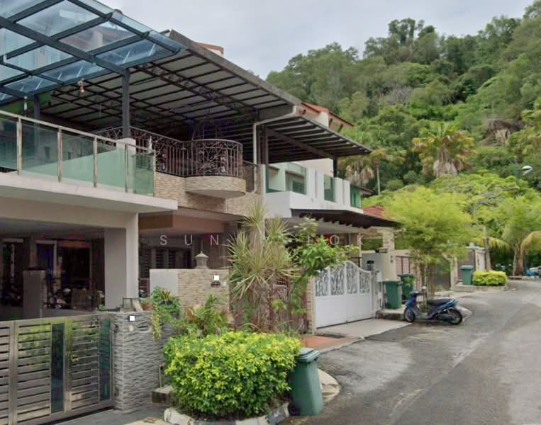 3-storey Terraced House for Sale in Setia Pearl Island (Bayan Lepas) - Sunny Lok - Exterior - PropertyGuru.com.my