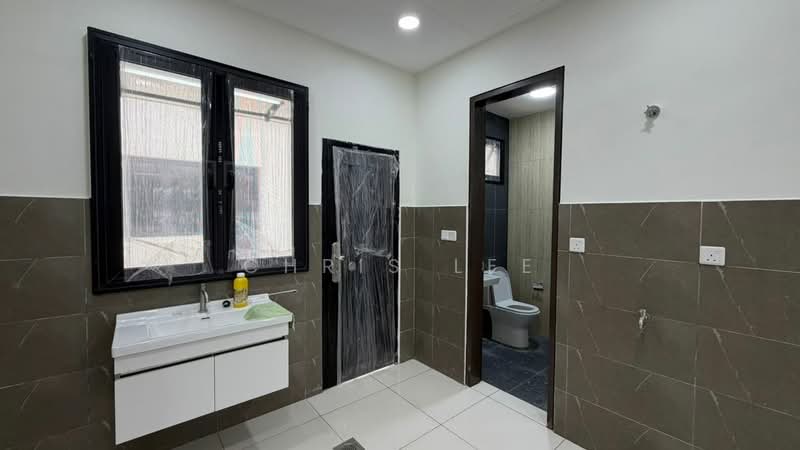 2-storey Terraced House for Rent in Alam Impian (Shah Alam) - Chris Lee - Bathroom - PropertyGuru.com.my