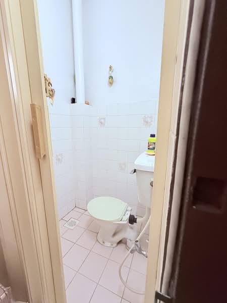 Rumah Teres 3 Tingkat untuk Dijual di Jalan Kuching (Kuala Lumpur) - JC Looi - Bathroom - PropertyGuru.com.my